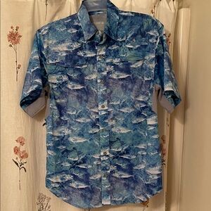 Reel Legends Oceanic Blue Fish Print Shirt with Velcro pockets and mesh